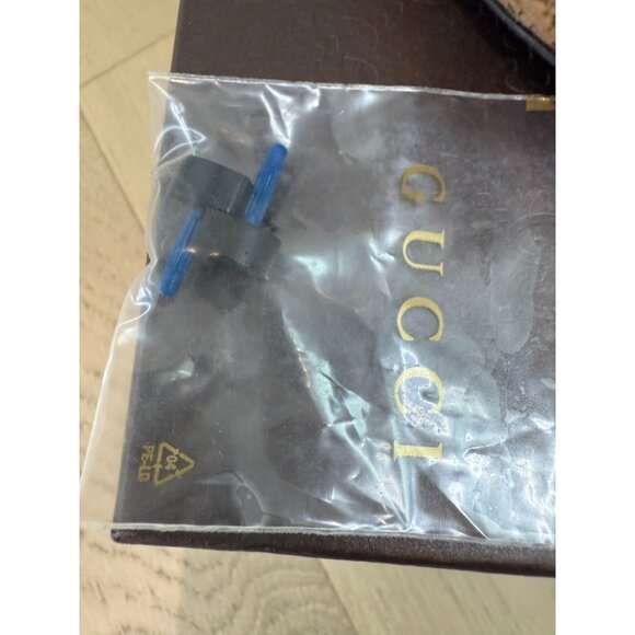 Women's Gucci 'Bernice' Patent Leather Peep-Toe Platform Pump, size 37 (EU) - Picture 4 of 16